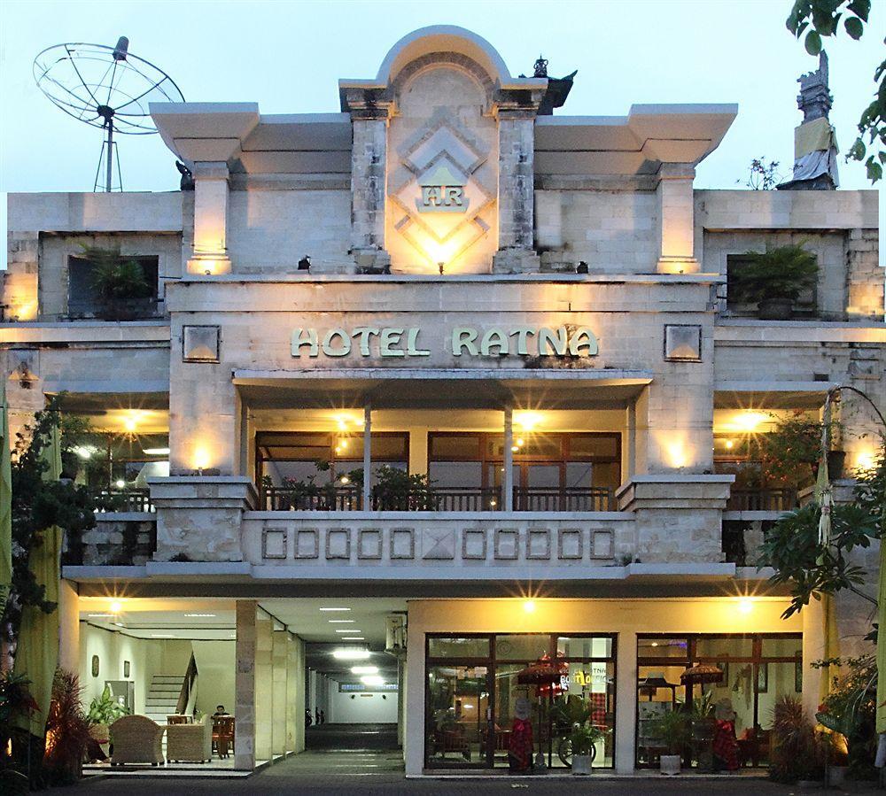 Hotel Ratna كوتا المظهر الخارجي الصورة