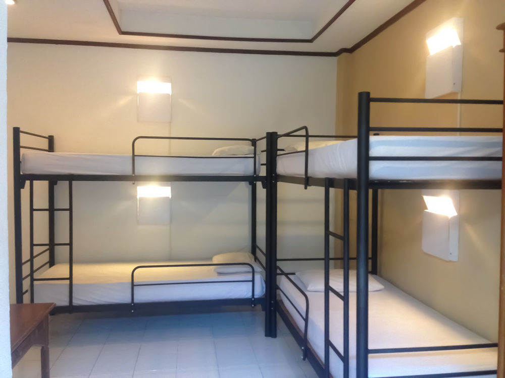 Hotel Ratna كوتا المظهر الخارجي الصورة